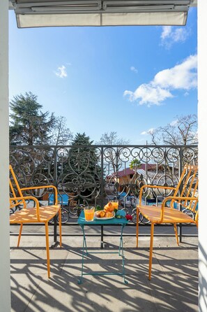 Appartement Deluxe, 2 chambres (Second Floor) | Terrasse/Patio