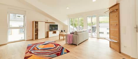 Apartment, Balcony | Living area | Flat-screen TV