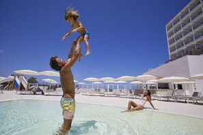 In-room safe, desk, laptop workspace, blackout drapes - Palladium Hotel Menorca (Mercadal)