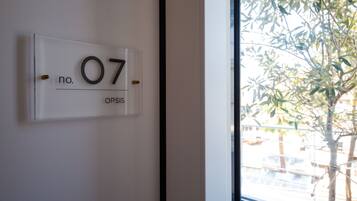 Panoramic Loft, Hot Tub (Opsis) | Living area | Smart TV
