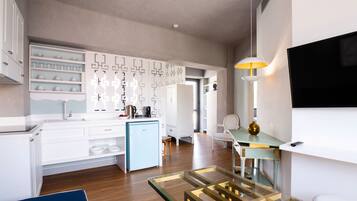 Family Loft (Greco) | Private kitchen | Fridge, microwave, stovetop, espresso maker