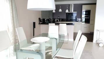 Apartment | In-room dining