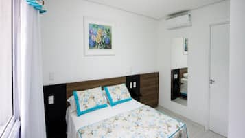 Habitación de lujo doble | Minibar, caja fuerte, escritorio y wifi gratis