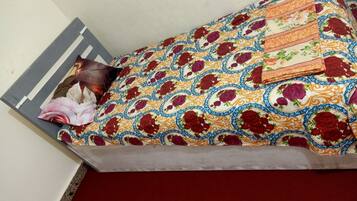 Classic Double Room | Peti besi dalam bilik, seterika/papan seterika, Wi-fi percuma