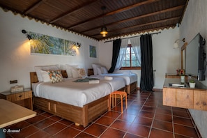 Bangalô luxo | Cortinas blackout, roupa de cama