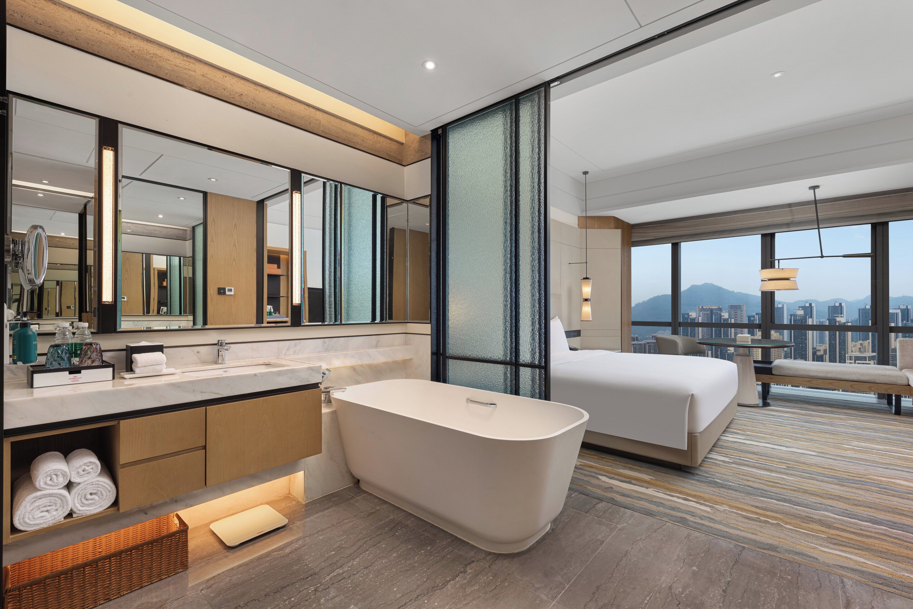 Photo - Crowne Plaza Shenzhen Nanshan by IHG