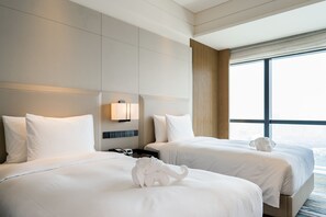 Minibar, coffres-forts dans les chambres, décoration personnalisée