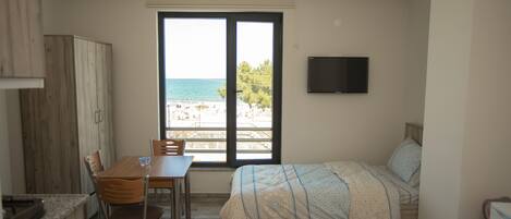 1 slaapkamer, een bureau, geluiddichte muren, gratis wifi