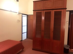 Family Room | Desk, blackout curtains, iron/ironing board, free WiFi - South East Asia Hotel (Singapore)