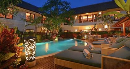 Private Villa mit 14 Schlafzimmern für große Gruppen in Sanur