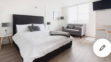 1 camera, una cassaforte in camera, ferro/asse da stiro, Wi-Fi gratuito