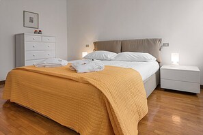 Free WiFi, bed sheets - Flats4Rent Rita (Verona)