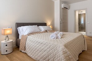Free WiFi, bed sheets - Flats4Rent (Verona)