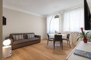 Living room - Flats4Rent (Verona)
