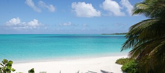 Driftwood First Floor Condo at Hoopers Bay With Stunning Views