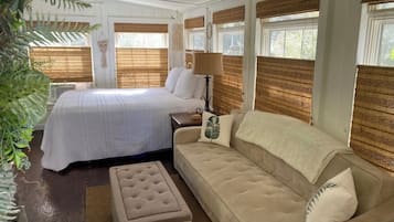 Smart TV, Netflix, lettore DVD, giocattoli