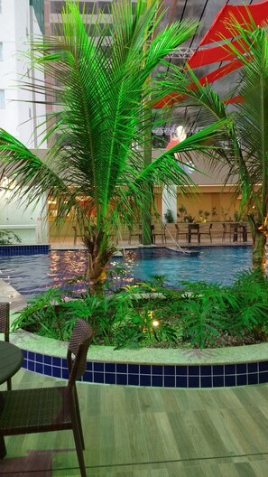 Pool - Daily Apartment Rates for Seasonal Rentals (Olímpia)