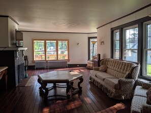 TV, fireplace, video games, DVD player