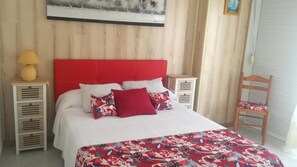 Iron/ironing board, free cots/infant beds, rollaway beds, free WiFi - Guesthouse Residencia Miñones (Zas)