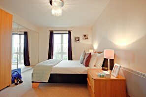 Apartment | 1 bedroom, iron/ironing board, bed sheets