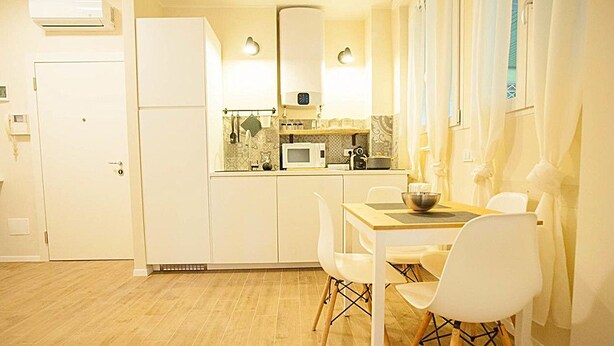 Unclassified image, 1 of 14, button - Flats4Rent Arena Prestige (Verona)