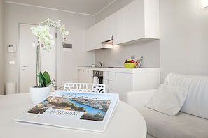 Studio | Vardagsrum | Platt-tv