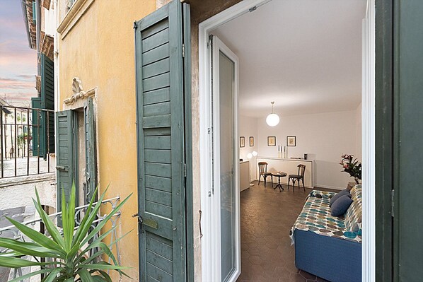 Apartment, 1 Schlafzimmer | Wohnbereich | Flachbildfernseher