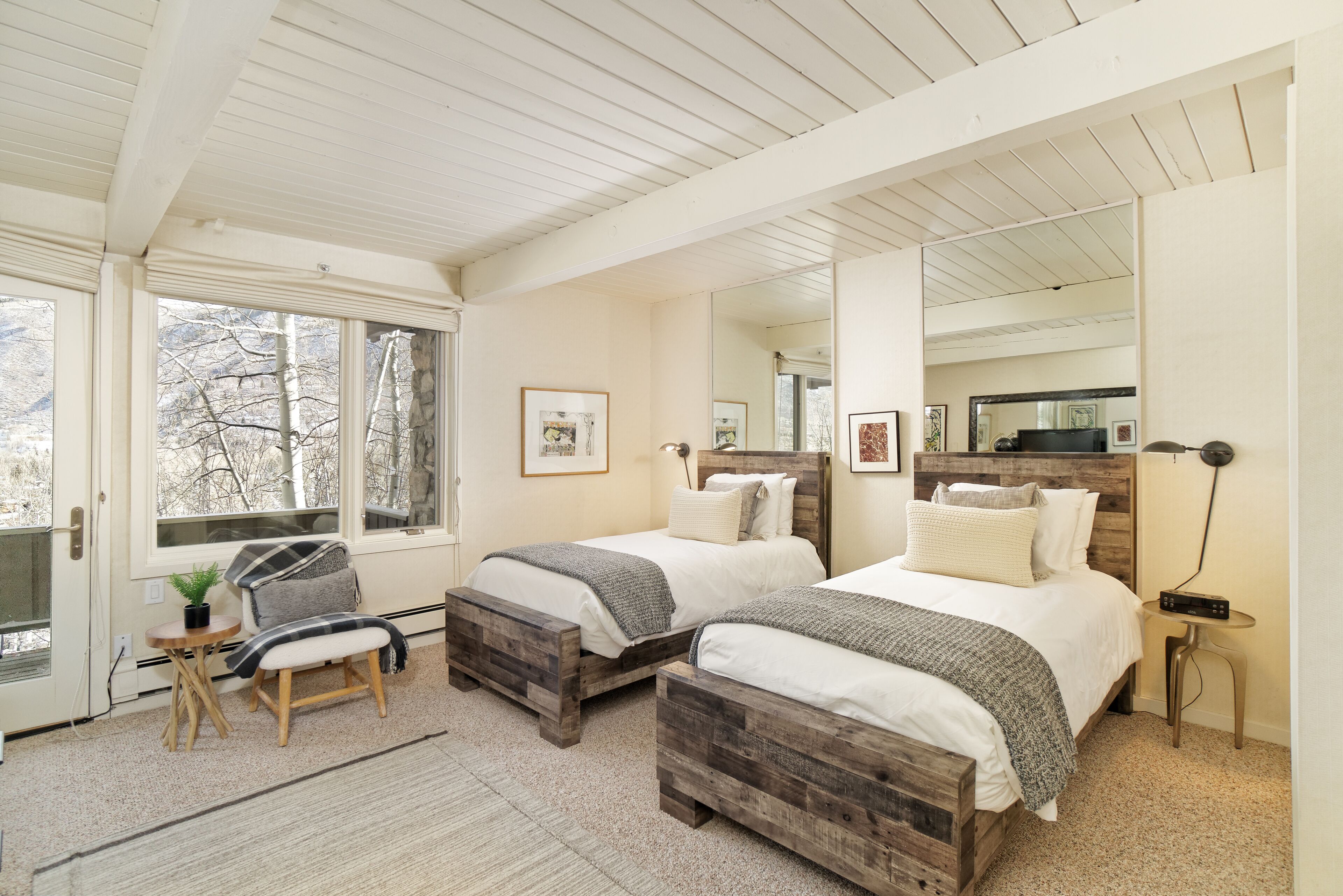 Standard 2 Bedroom / 3 Bath
