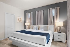 5 habitaciones, tabla de planchar con plancha y cuna de viaje 
