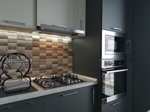 Fridge, microwave, oven, coffee/tea maker - ★★★★★ Solid Apartment Boutique 53 (Mamaia)