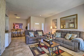 TV, fireplace, DVD player - Palm Desert Country Club Home w/ Pool Access! (Palm Desert)