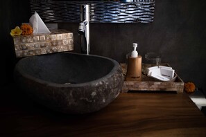 花灑/浴缸組合、按摩浴缸、風筒、坐浴桶