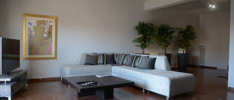 Fernseher, Netflix, Streaming-Dienste