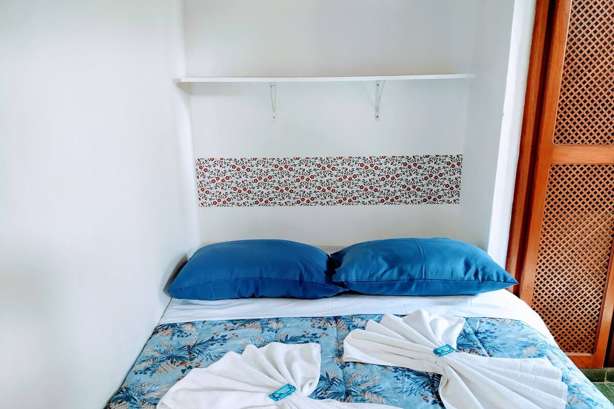 1 chambre, draps en coton égyptien, décoration personnalisée