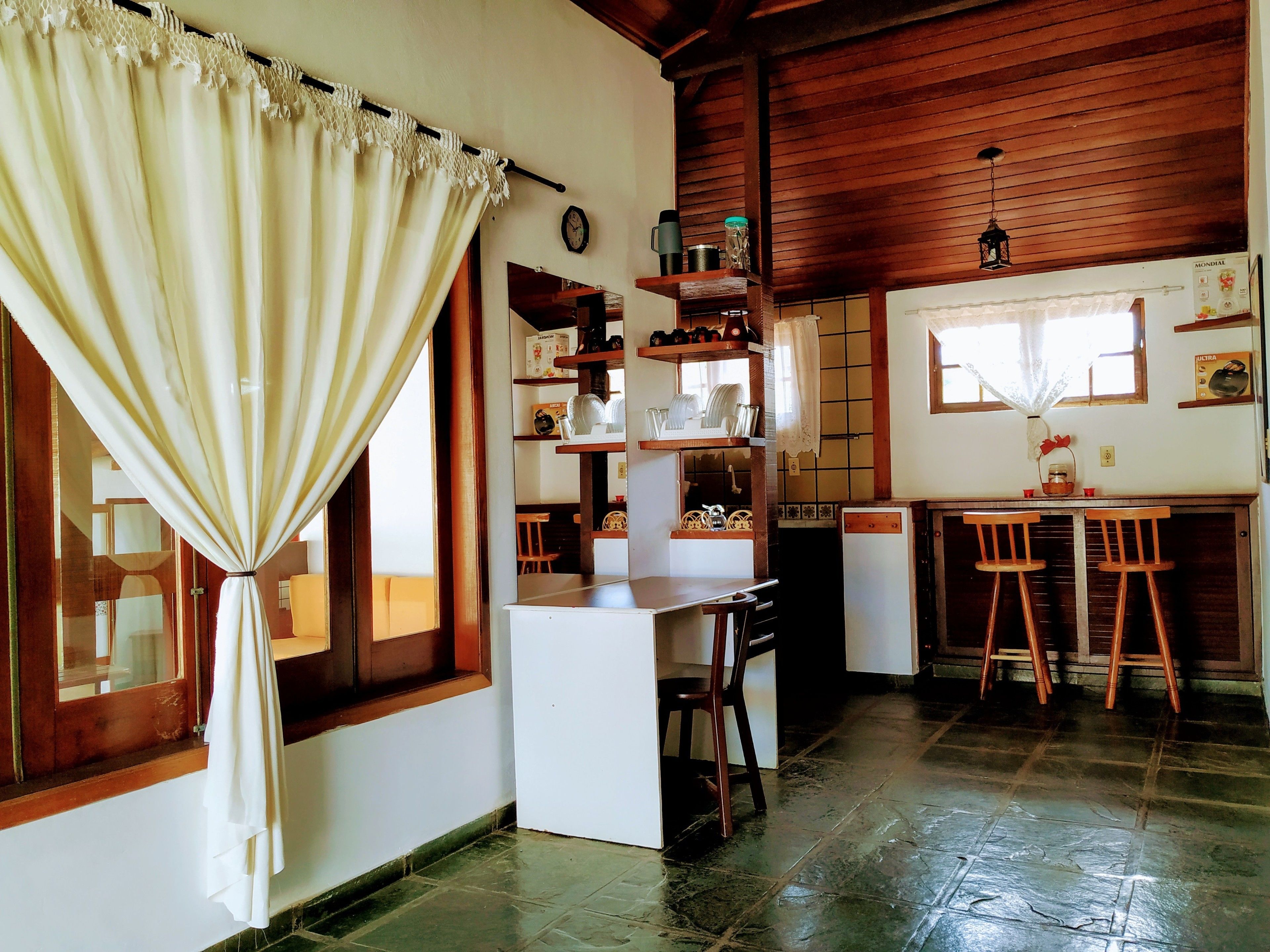 ผ้าปูที่นอนฝ้ายอียิปต์, ห้องพักตกแต่งอย่างมีเอกลัก  ษณ์, ผ้าม่านกันแสง