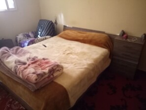 3 chambres, fer et planche à repasser, Wi-Fi, literie fournie