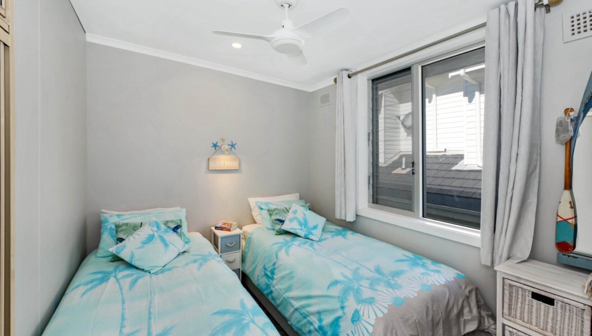 2 bedrooms, iron/ironing board, Internet, bed sheets