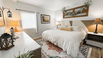 2 bedrooms, desk, iron/ironing board, travel cot