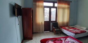 9 habitaciones, escritorio y wifi gratis