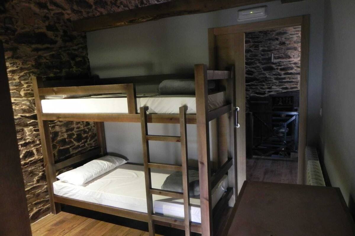 Shared Dormitory, Mixed Dorm (1 bed in a 4-Bed Dormitory Room) | Rollaway beds, free WiFi, bed sheets