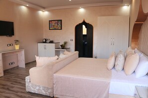 Luxe tweepersoonskamer | Lakens van Egyptisch katoen, luxe beddengoed, donsdekens