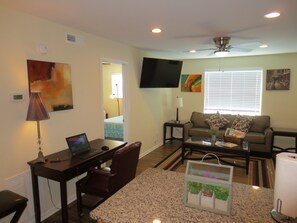 2 bedrooms, desk, iron/ironing board, free WiFi