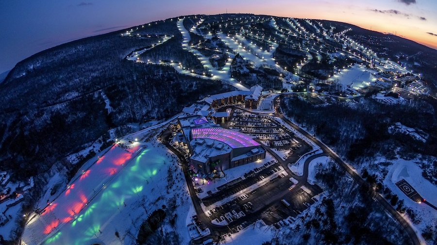 Camelback Lodge & Aquatopia Indoor Waterpark