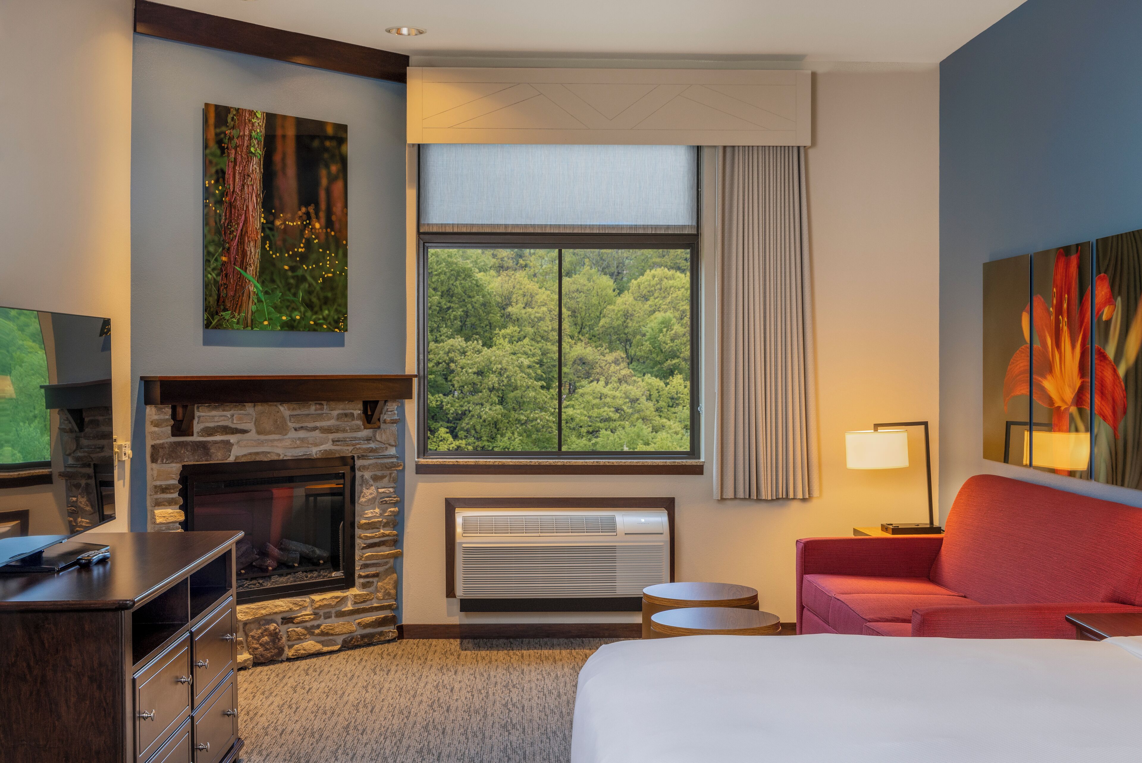 Suite, 1 kingsize bed met slaapbank (King Fireplace Suite) | Een kluis op de kamer, een strijkplank/strijkijzer, gratis wifi