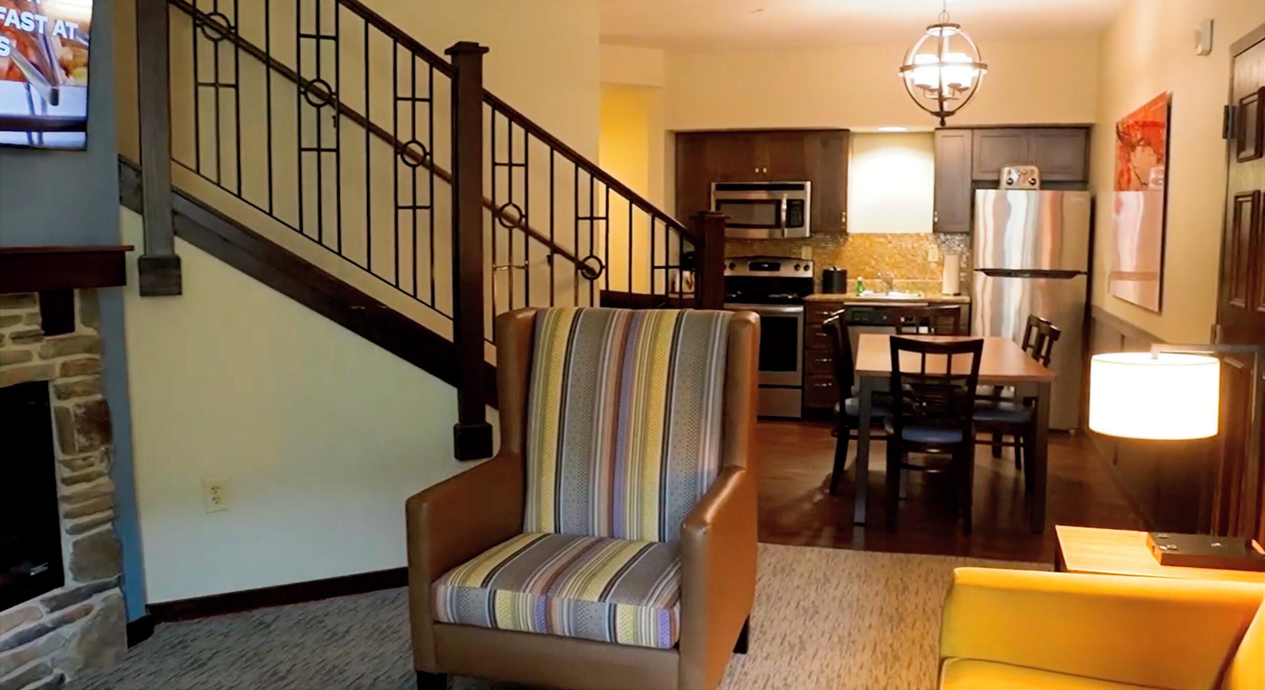 Superior kamer, meerdere bedden (Two Bedroom Premier Loft) | Een kluis op de kamer, een strijkplank/strijkijzer, gratis wifi