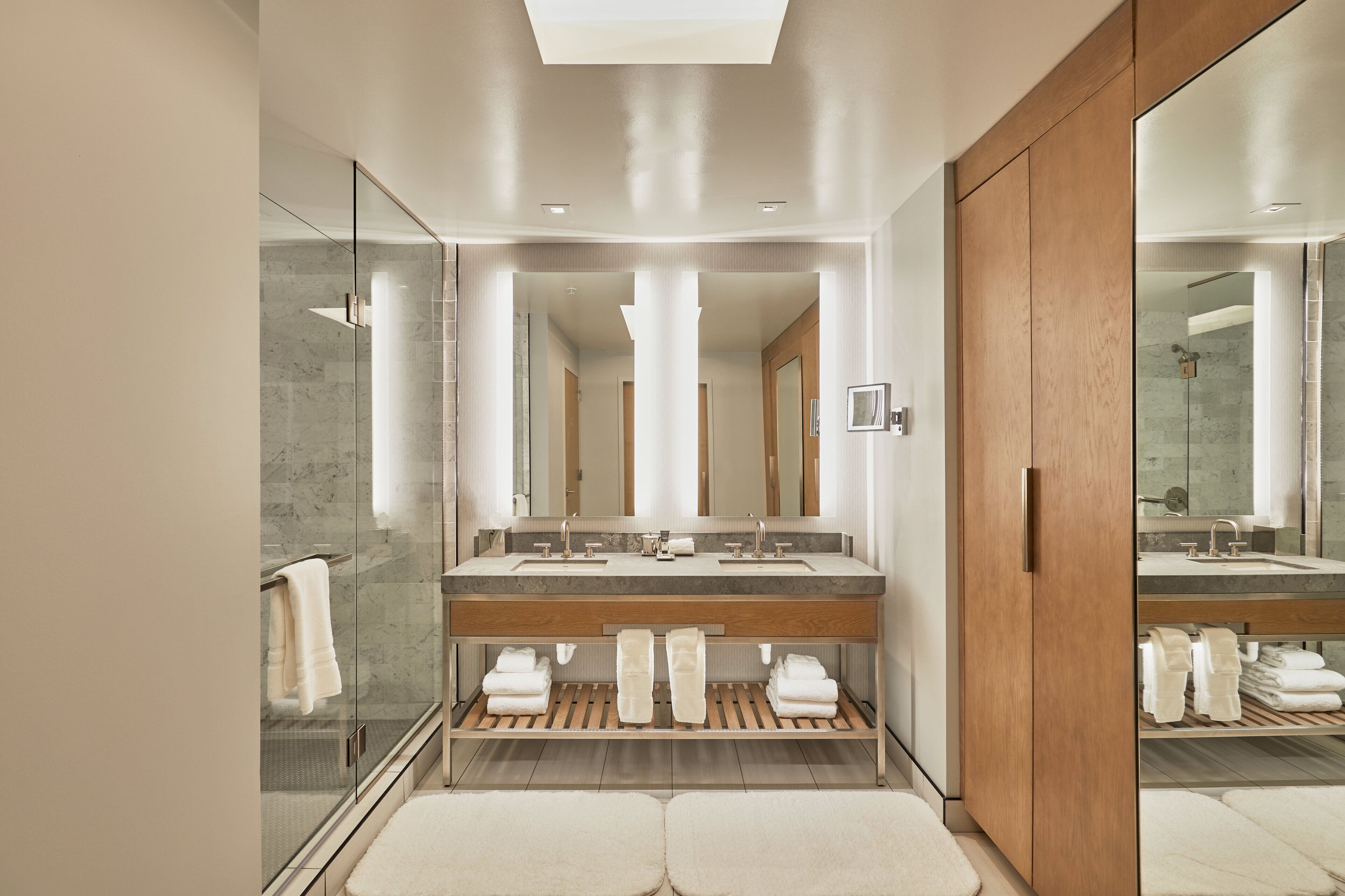 grand suite, 1 king bed | bathroom | shower, free toiletries, hair dryer, bathrobes