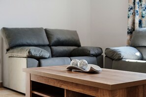 TV - Casa rural con piscina privada , nueva y bonito jardin (Conil de la Frontera)