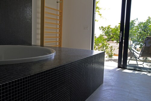 lisääPodgora Design -huoneisto