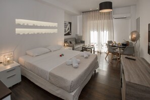 Room - Acropolis Amarisia's House by GHH (Athens)