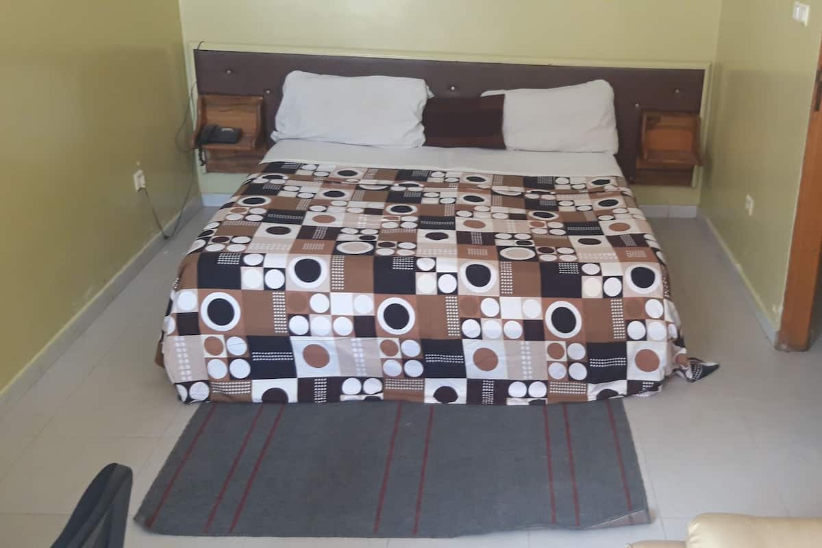 Suite estudio estándar | Escritorio, cortinas opacas, camas supletorias y wifi gratis